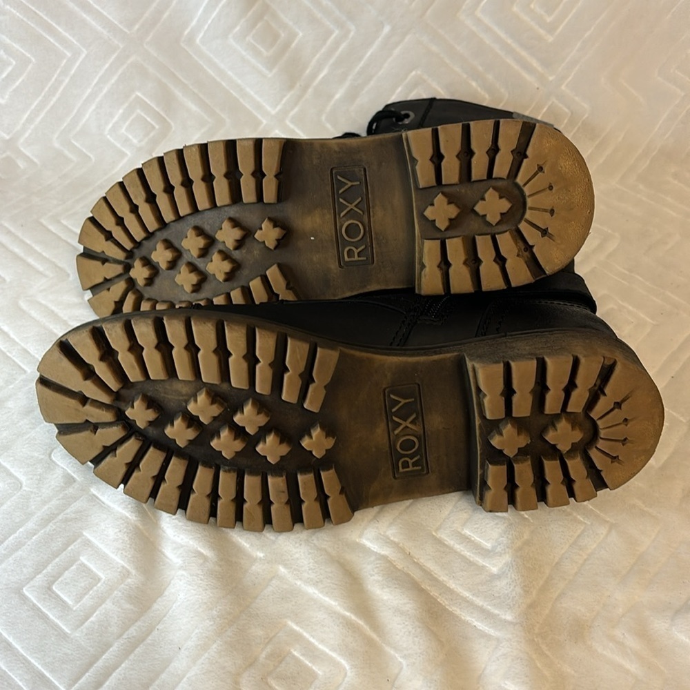 Roxy combat boot. Size 6 - Picture 6 of 7